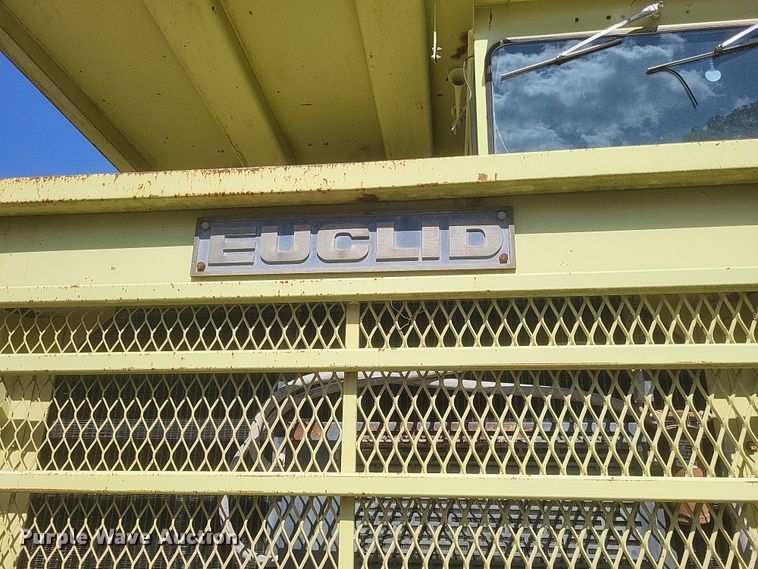 image for item DQ3703 1989 Euclid 324 T.D. R35  haul truck