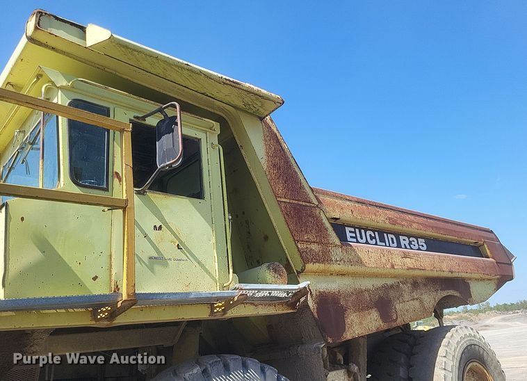image for item DQ3703 1989 Euclid 324 T.D. R35  haul truck