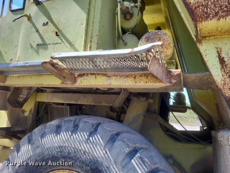 image for item DQ3703 1989 Euclid 324 T.D. R35  haul truck