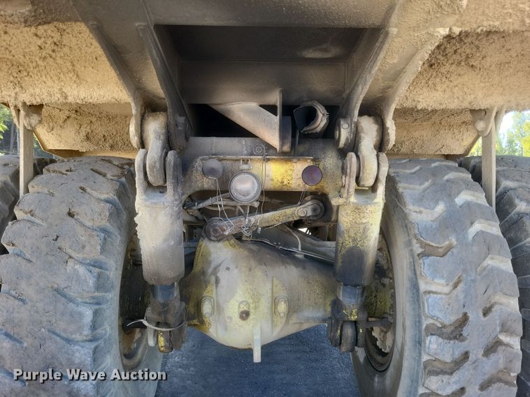 image for item DQ3703 1989 Euclid 324 T.D. R35  haul truck