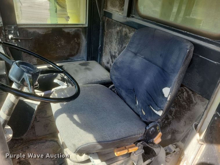 image for item DQ3703 1989 Euclid 324 T.D. R35  haul truck