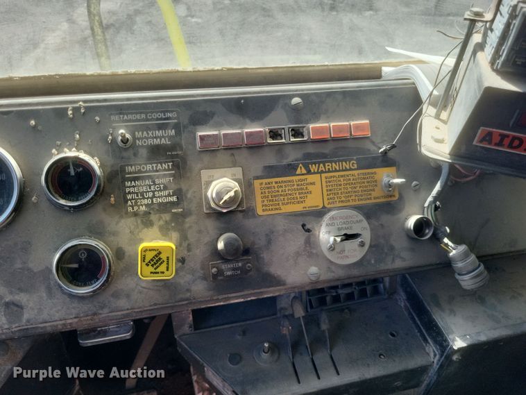 image for item DQ3703 1989 Euclid 324 T.D. R35  haul truck