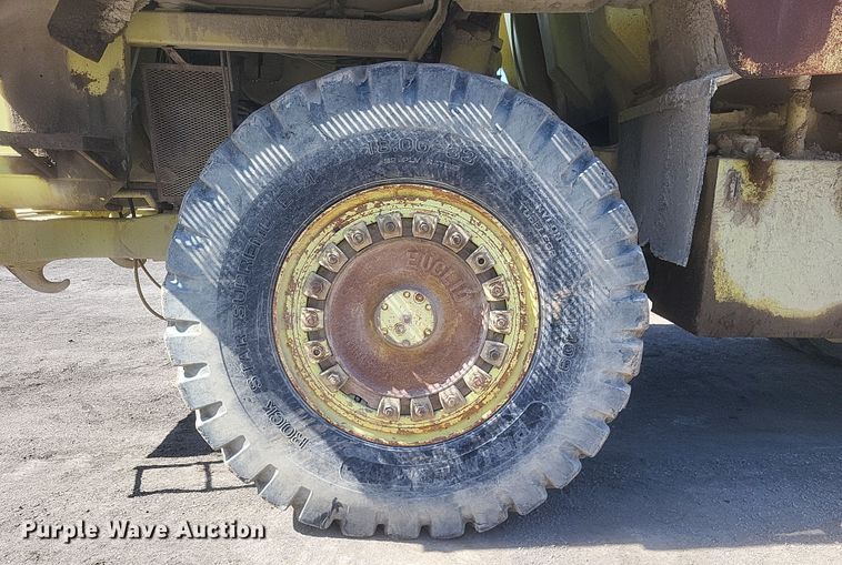 image for item DQ3703 1989 Euclid 324 T.D. R35  haul truck