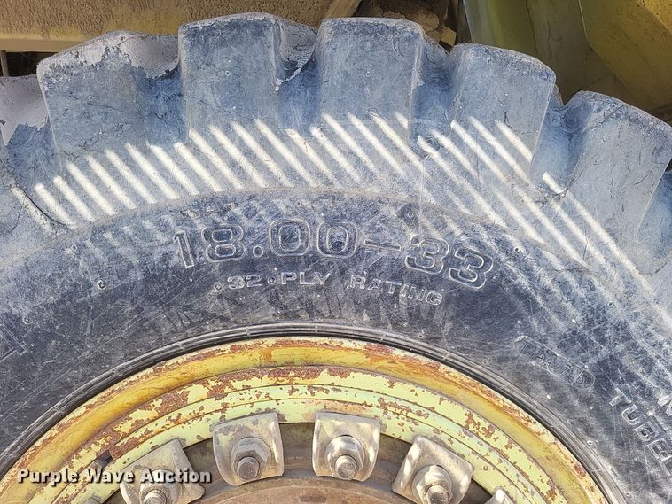 image for item DQ3703 1989 Euclid 324 T.D. R35  haul truck