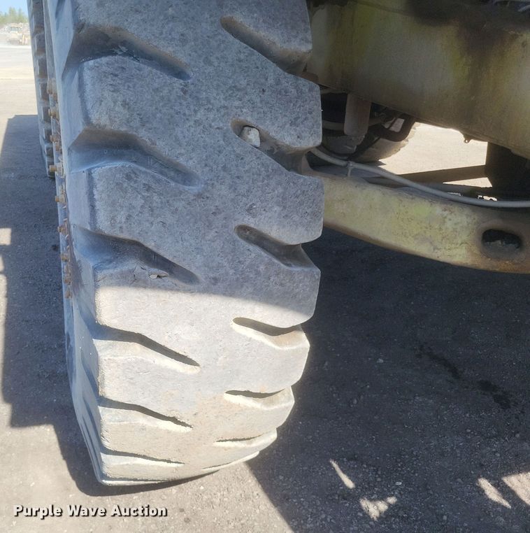 image for item DQ3703 1989 Euclid 324 T.D. R35  haul truck