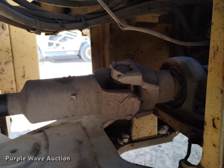 image for item DQ6178 1999 Caterpillar 950G wheel loader