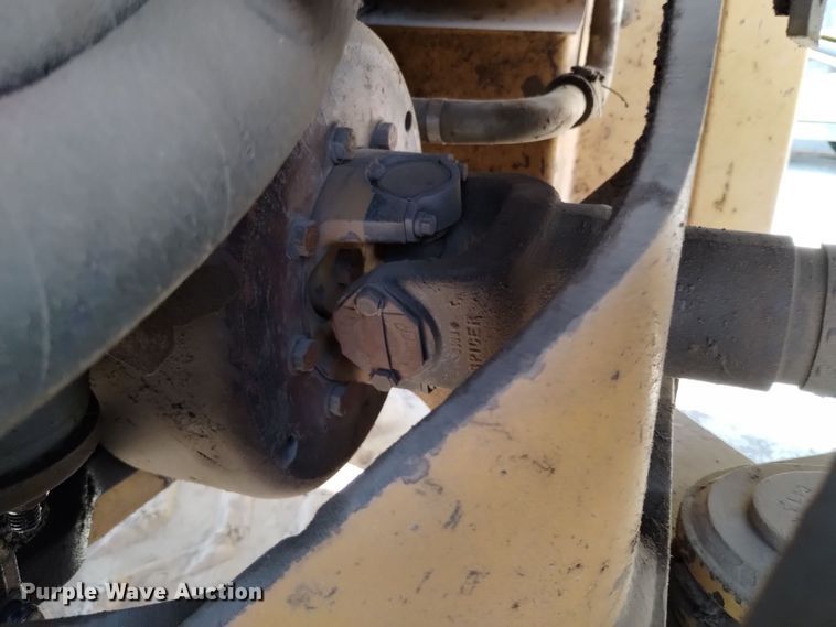 image for item DQ6178 1999 Caterpillar 950G wheel loader