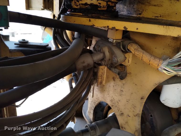 image for item DQ6178 1999 Caterpillar 950G wheel loader