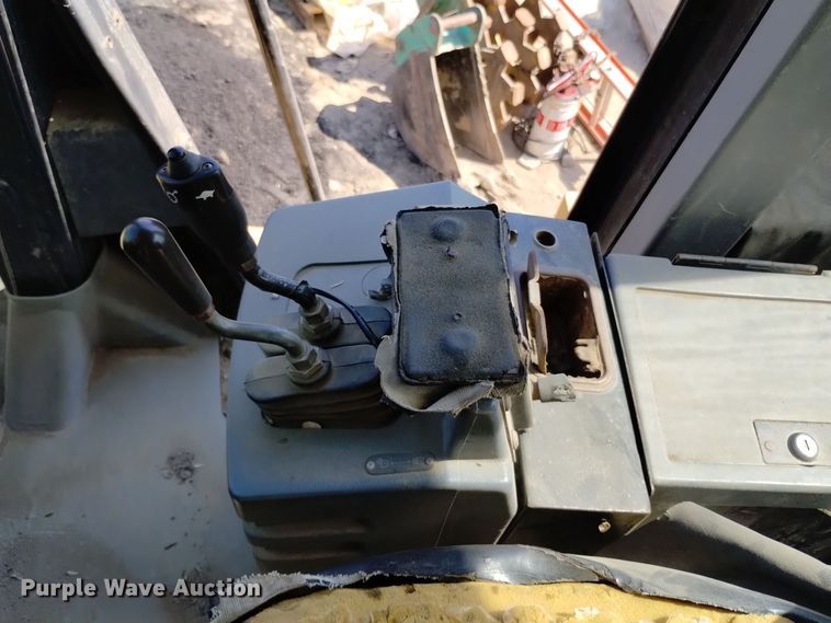 image for item DQ6178 1999 Caterpillar 950G wheel loader