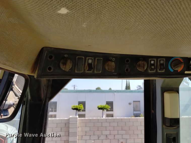 image for item DQ6178 1999 Caterpillar 950G wheel loader