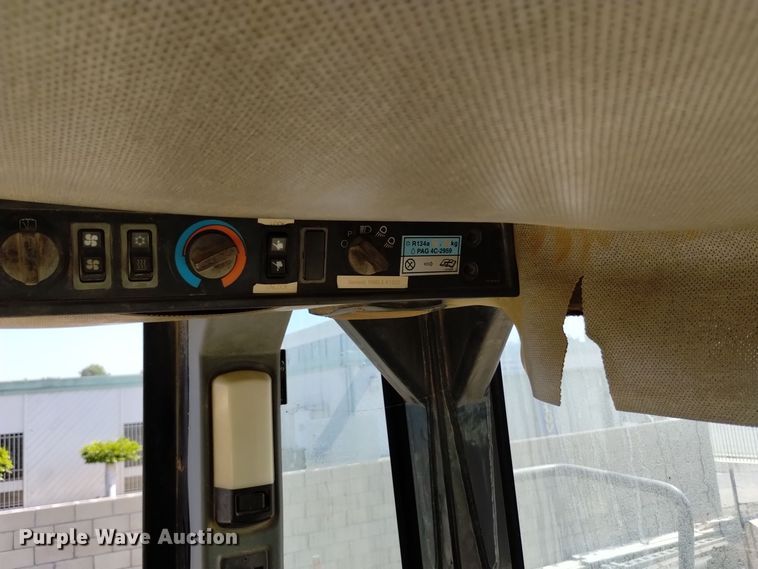 image for item DQ6178 1999 Caterpillar 950G wheel loader