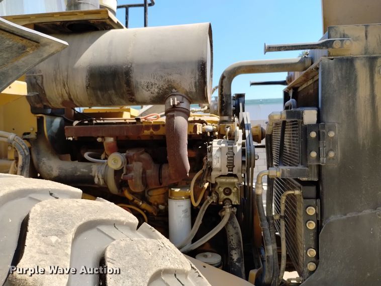 image for item DQ6178 1999 Caterpillar 950G wheel loader