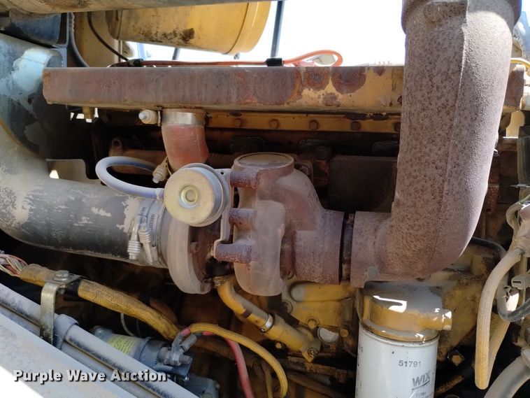 image for item DQ6178 1999 Caterpillar 950G wheel loader