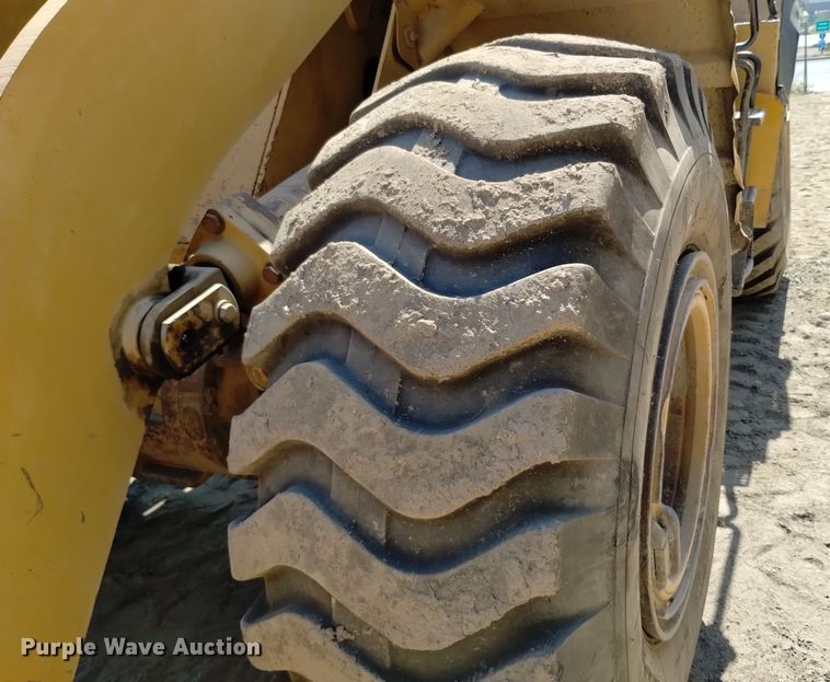 image for item DQ6178 1999 Caterpillar 950G wheel loader