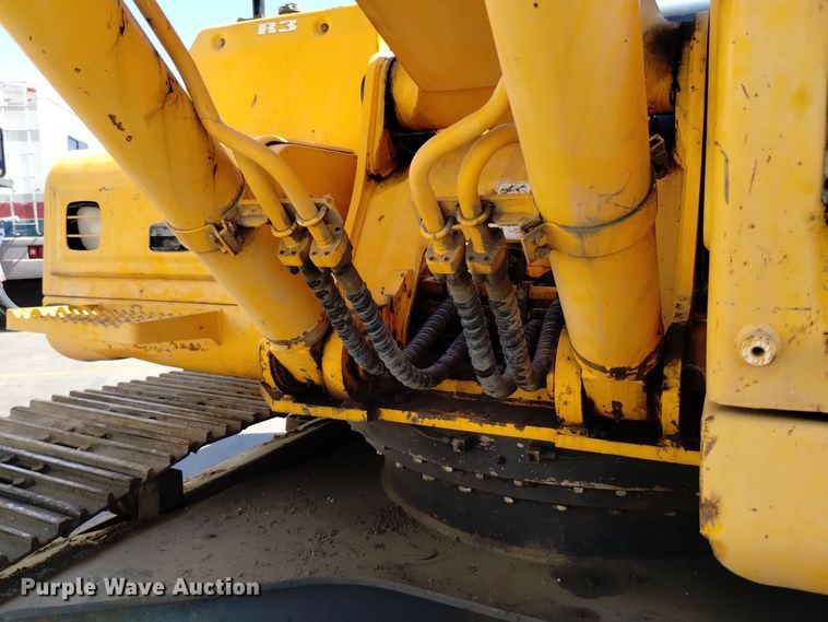 image for item DQ6179 2005 Hyundai  210LC excavator