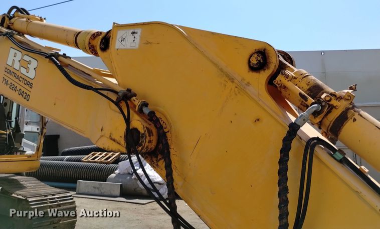 image for item DQ6179 2005 Hyundai  210LC excavator