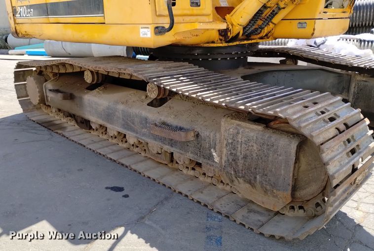 image for item DQ6179 2005 Hyundai  210LC excavator