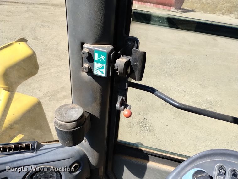 image for item DQ6181 2011 Komatsu WA470-6 wheel loader