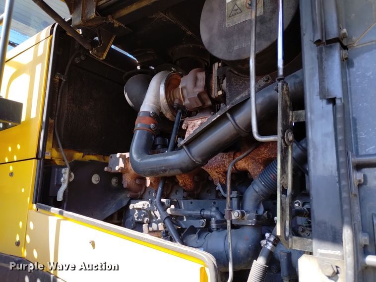 image for item DQ6181 2011 Komatsu WA470-6 wheel loader