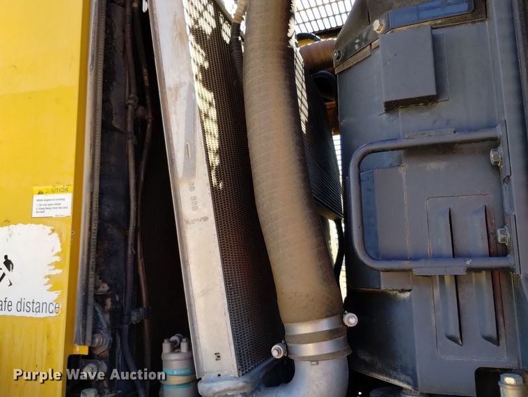 image for item DQ6181 2011 Komatsu WA470-6 wheel loader