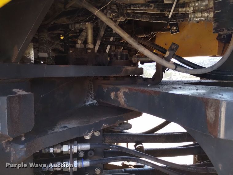 image for item DQ6181 2011 Komatsu WA470-6 wheel loader