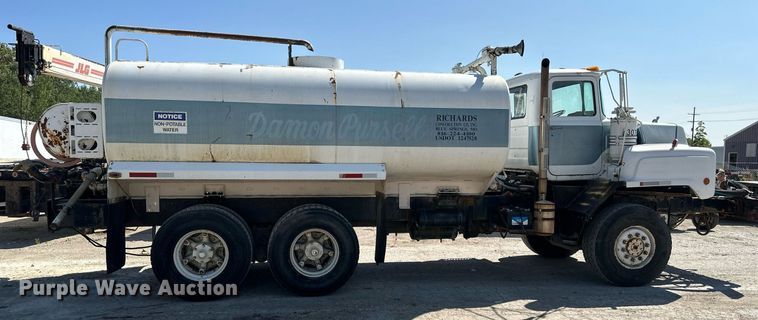 image for item DR2586 1984 Mack DMM6856 water truck