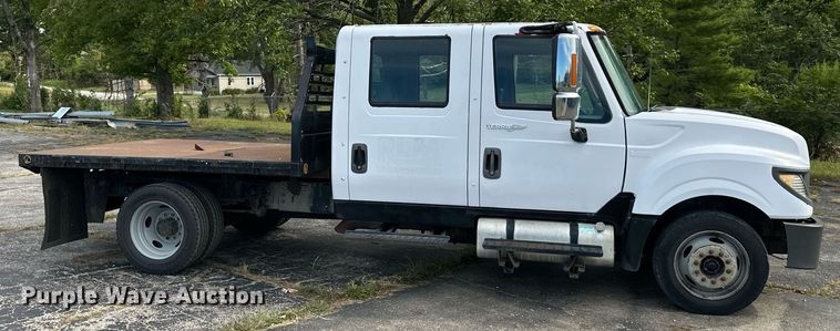 image for item DR2652 2013 International TerraStar Crew Cab flatbed truck