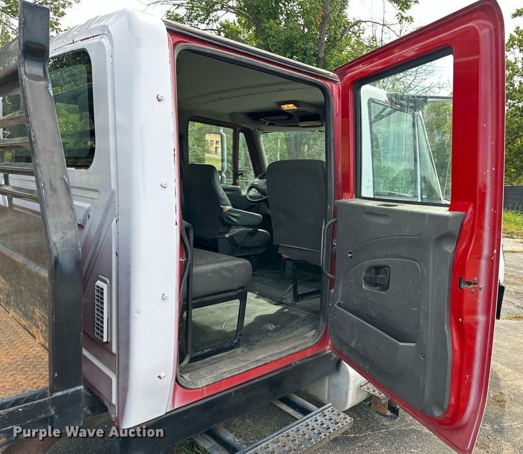 image for item DR2652 2013 International TerraStar Crew Cab flatbed truck