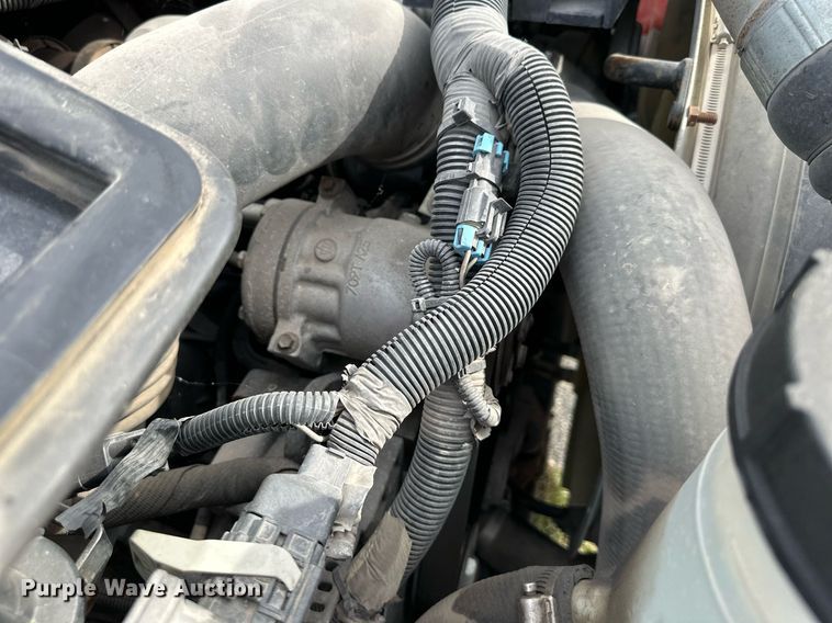 image for item DR2652 2013 International TerraStar Crew Cab flatbed truck