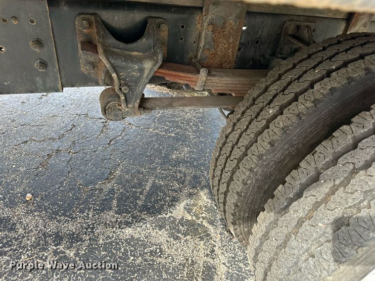 image for item DR2652 2013 International TerraStar Crew Cab flatbed truck