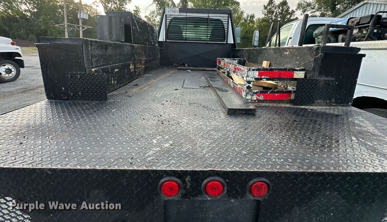 image for item DR2701 2006 Chevrolet  C5500 flatbed truck