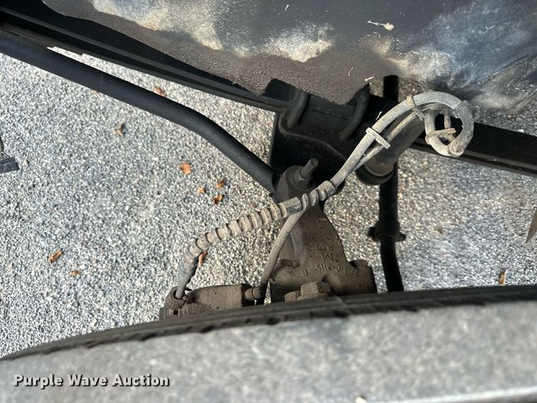 image for item DR2701 2006 Chevrolet  C5500 flatbed truck