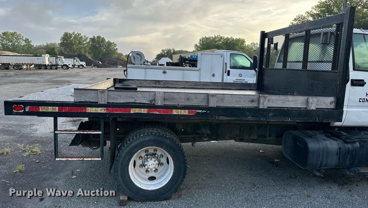 image for item DR2702 1995 GMC Topkick flatbed truck