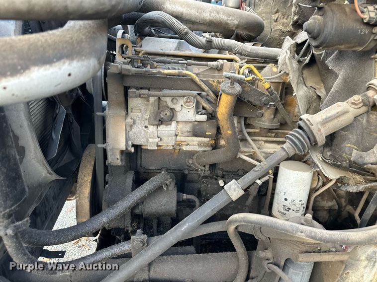 image for item DR2702 1995 GMC Topkick flatbed truck