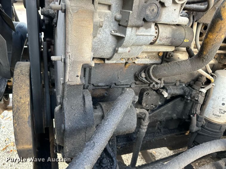 image for item DR2702 1995 GMC Topkick flatbed truck