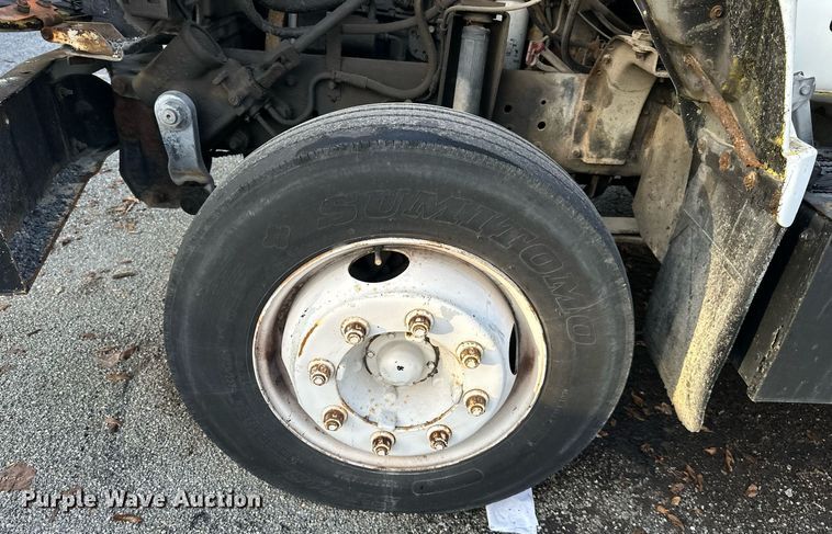 image for item DR2702 1995 GMC Topkick flatbed truck