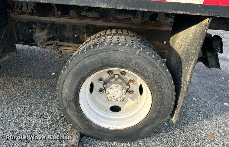 image for item DR2702 1995 GMC Topkick flatbed truck