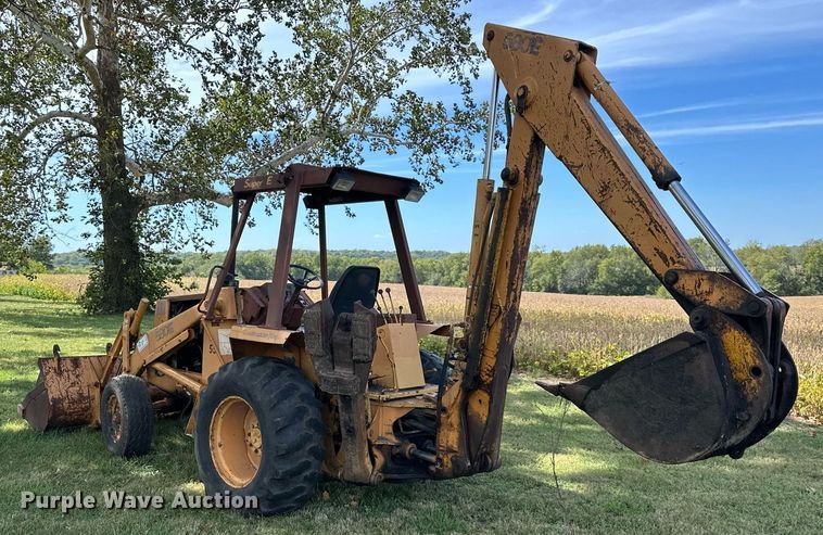 image for item DR2707 Case  580 Super E backhoe