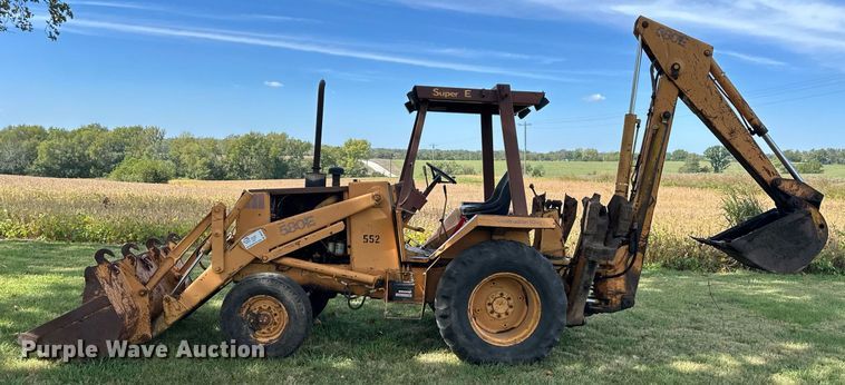 image for item DR2707 Case  580 Super E backhoe