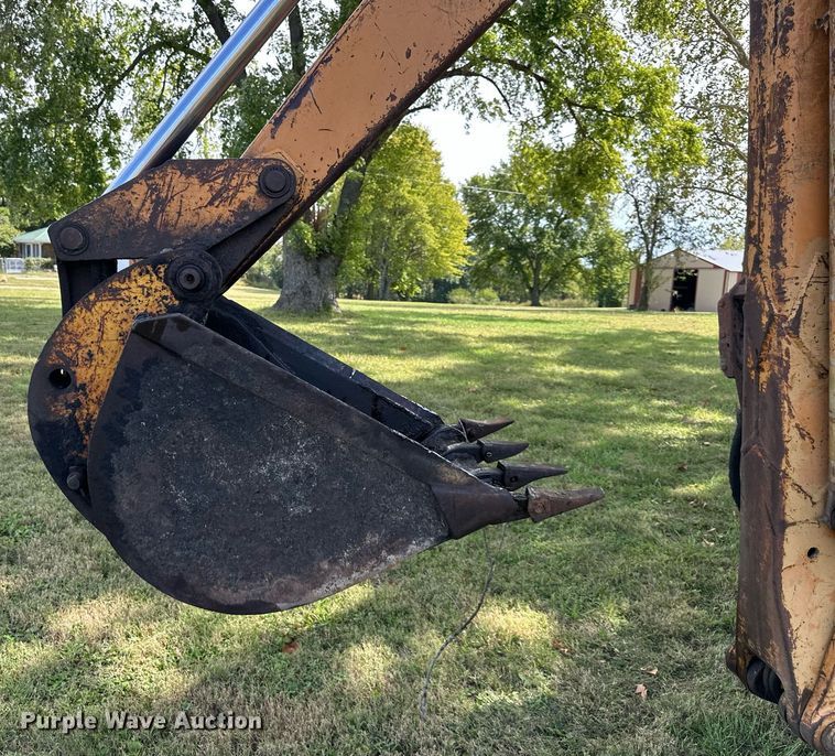 image for item DR2707 Case  580 Super E backhoe