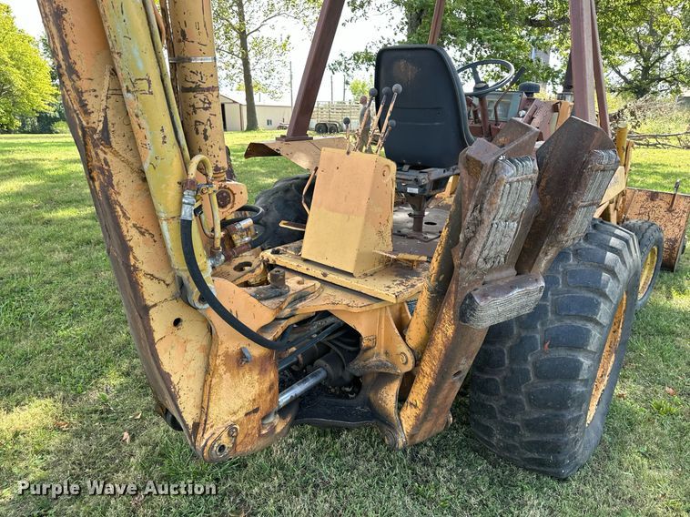 image for item DR2707 Case  580 Super E backhoe