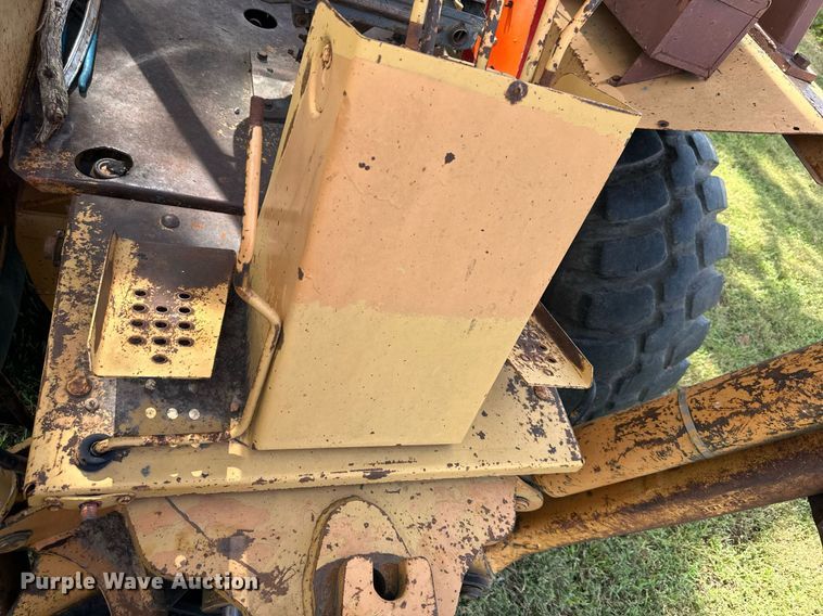 image for item DR2707 Case  580 Super E backhoe