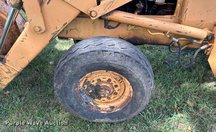 image for item DR2707 Case  580 Super E backhoe