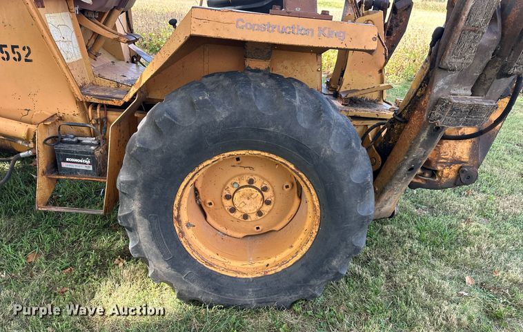 image for item DR2707 Case  580 Super E backhoe