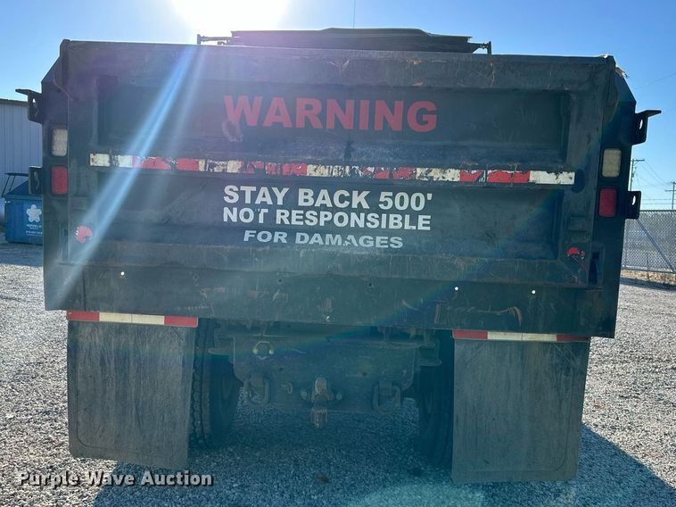 image for item DR2709 2006 International  7400 dump truck