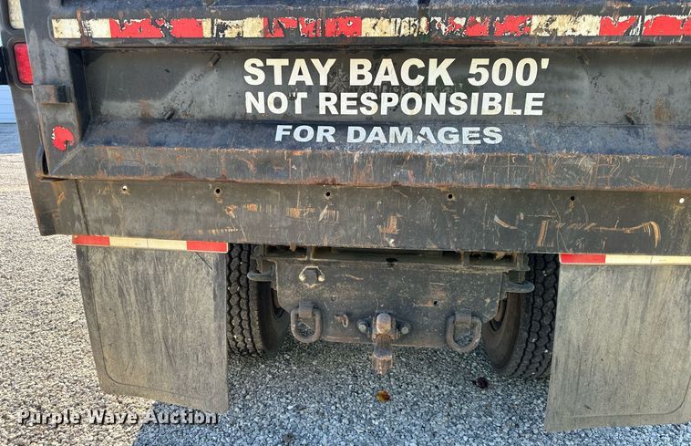 image for item DR2709 2006 International  7400 dump truck