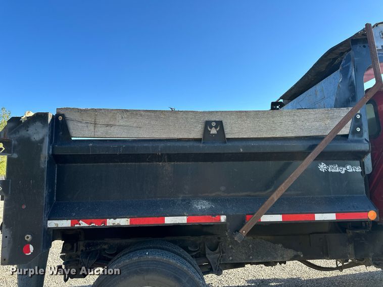 image for item DR2709 2006 International  7400 dump truck