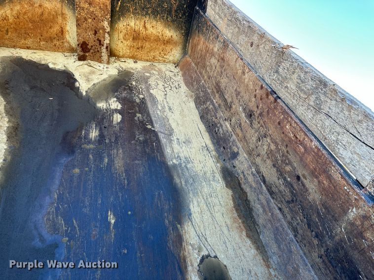 image for item DR2709 2006 International  7400 dump truck