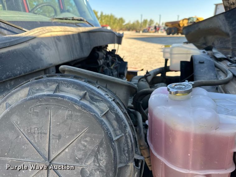 image for item DR2709 2006 International  7400 dump truck