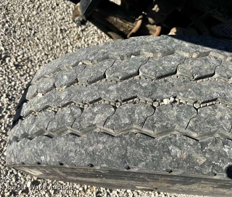 image for item DR2709 2006 International  7400 dump truck